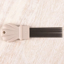 Load image into Gallery viewer, Clover Picot Comb Small