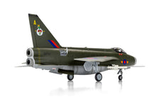 Load image into Gallery viewer, Airfix - 1:72 English Electric Lightning F.2A - Large Starter Set